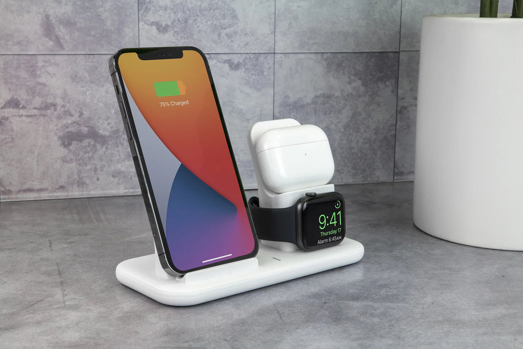 Scosche - Qi-Enabled Smartphones, Watches and Earbuds, Qi-Certified Wireless Charging Dock, White