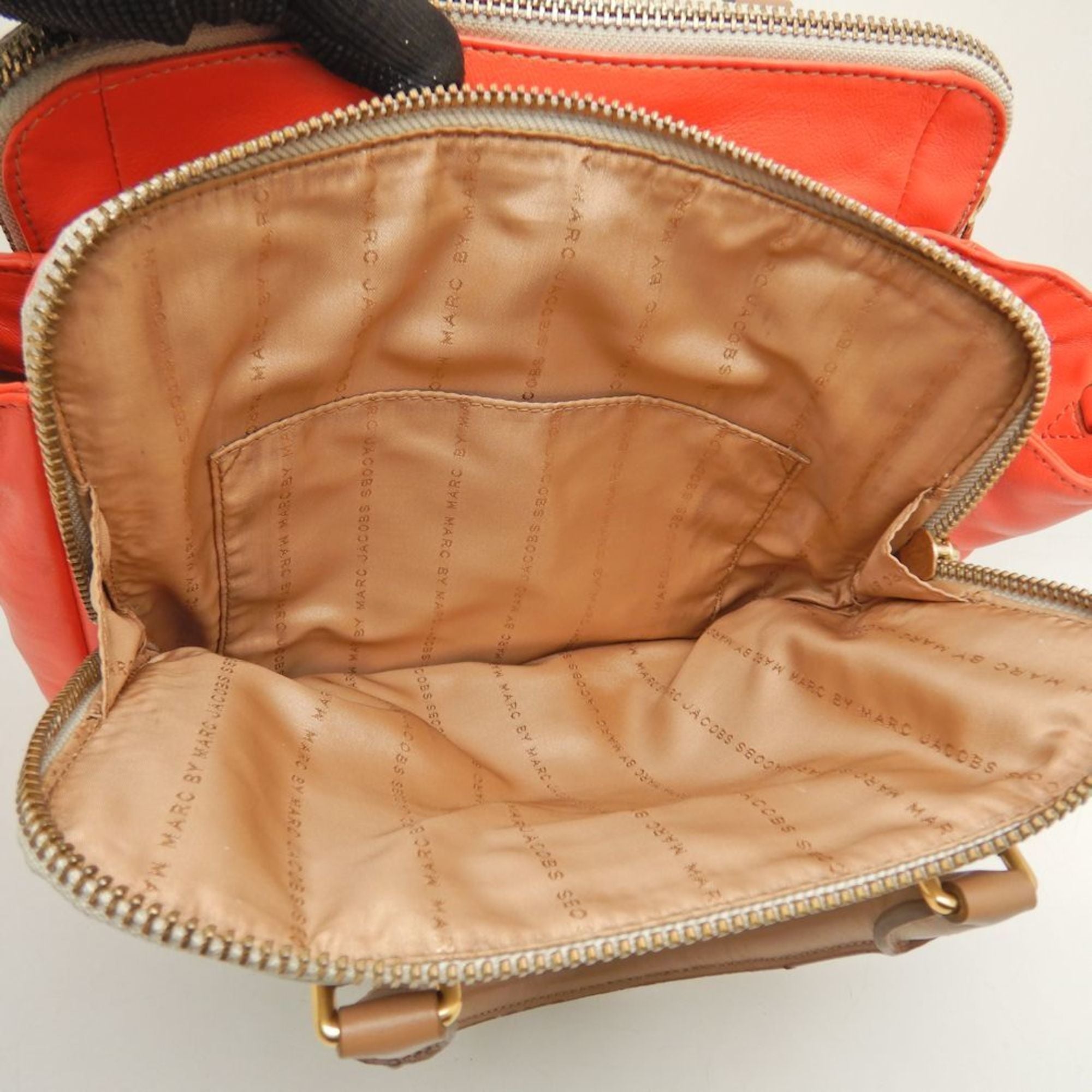 Pre-Owned    Handbag Leather Grey Orange 251616 (Good)