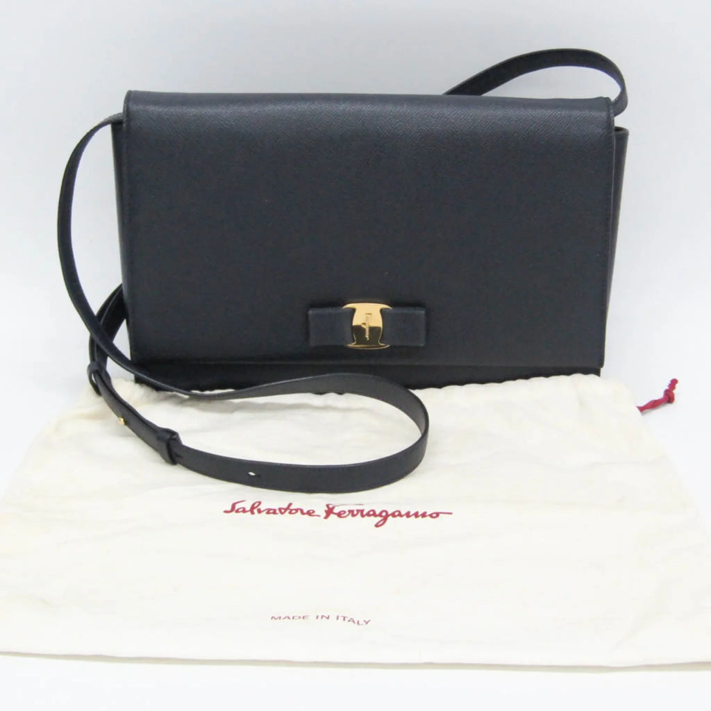 Pre-Owned Salvatore Ferragamo Vara -21 0011 Women's Leather Shoulder Bag Navy (Good)