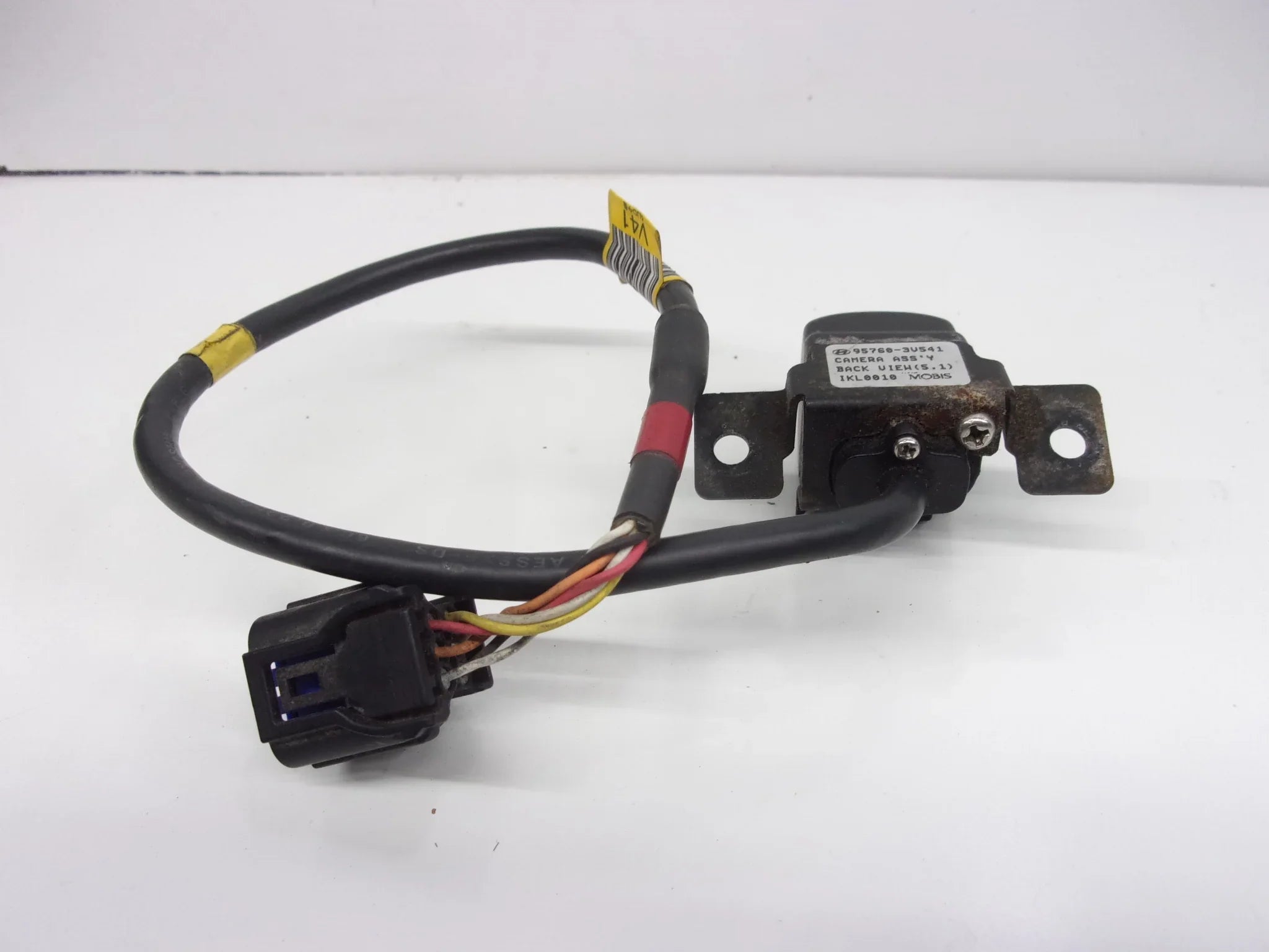 Pre-Owned 2012-2017 Hyundai Azera Rear View Backup Camera  95760-3V541  (Good)