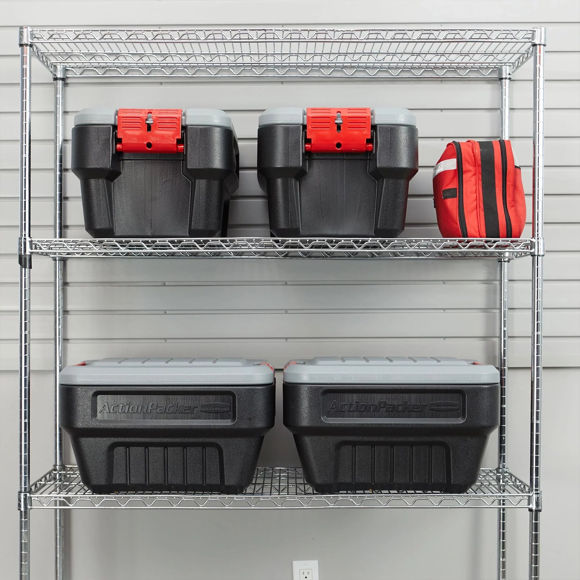 Rubbermaid 8 Gallon Lockable Latch Plastic Storage Container Box (4 Pack)