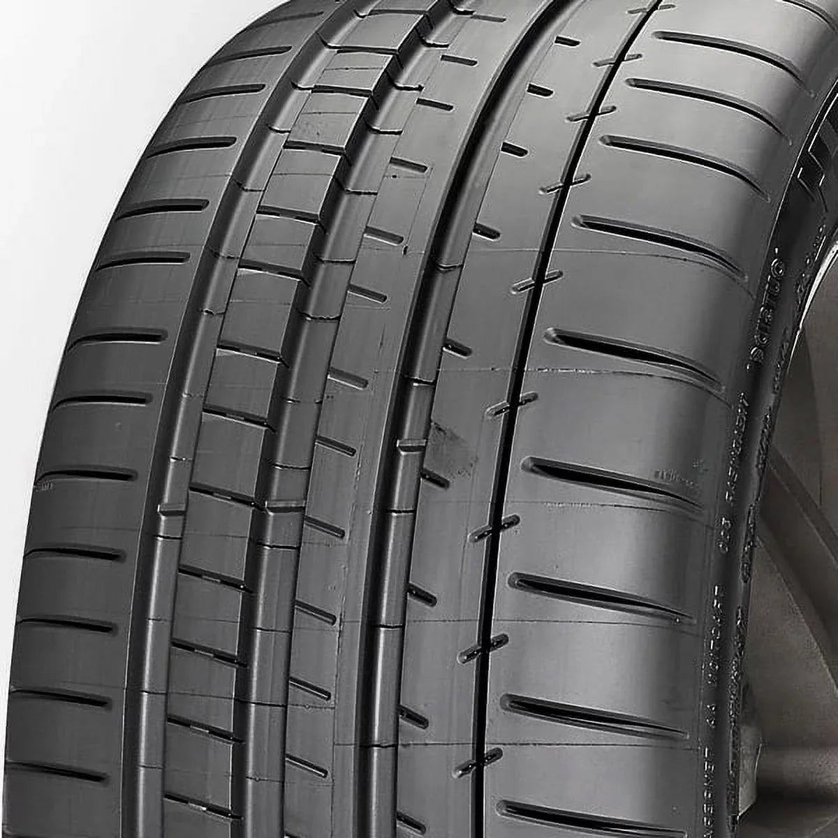Michelin Pilot Super Sport  285/30ZR20 (99Y)  Passenger Tire