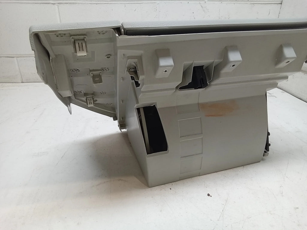 Pre-Owned 17 Jeep Renegade Glove Box  (Good)