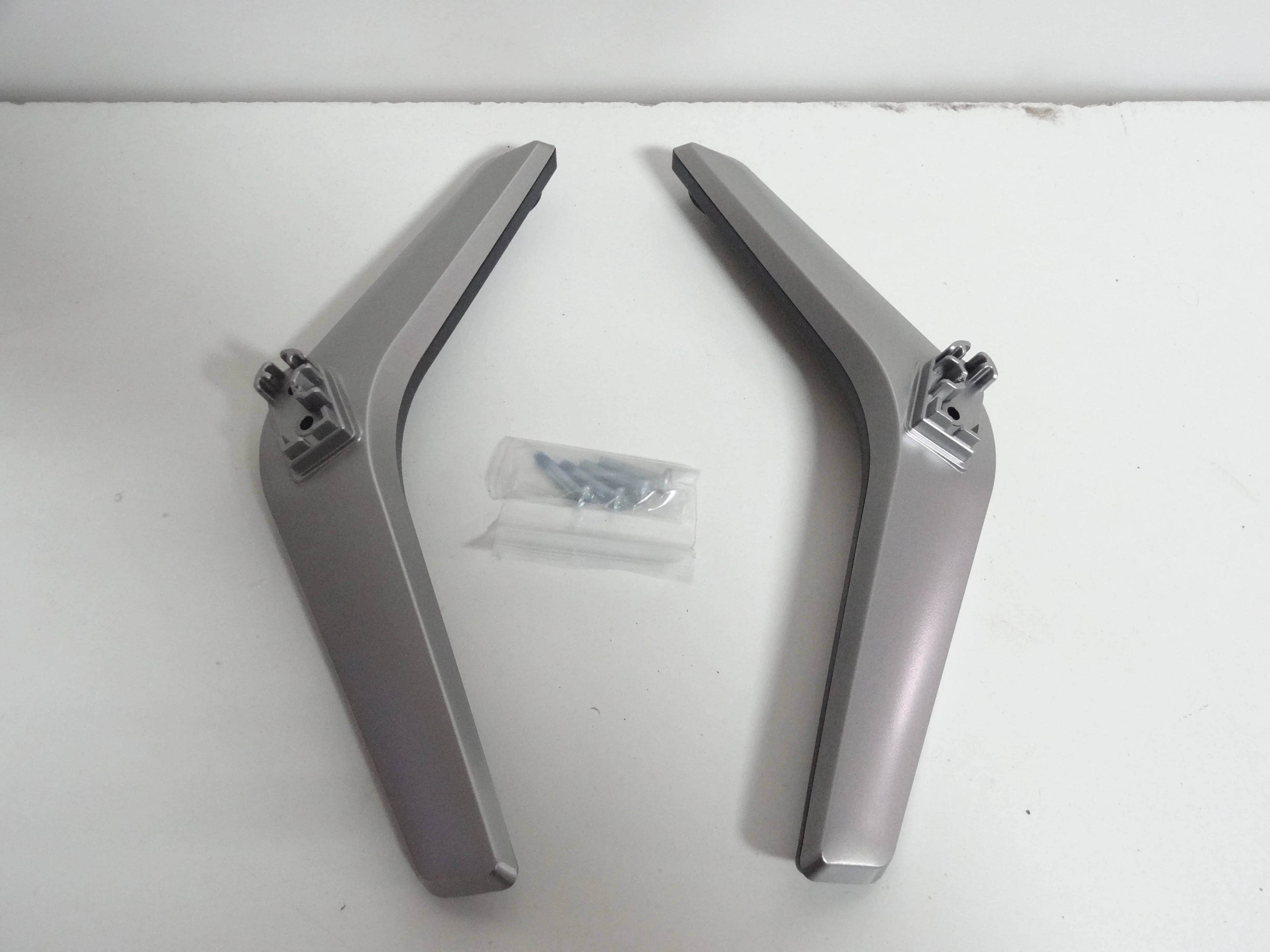 Sharp -58Q620U -55Q620U -50Q620U Stand Legs /Screws-(220886)