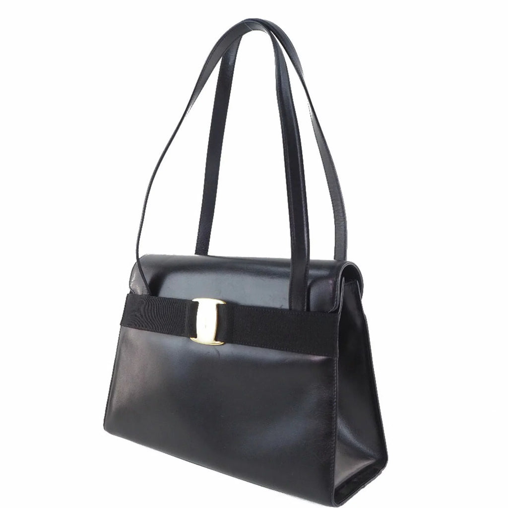 Pre-Owned Salvatore Ferragamo Vara -21 7675 Calf Black Women's Shoulder Bag (Fair)