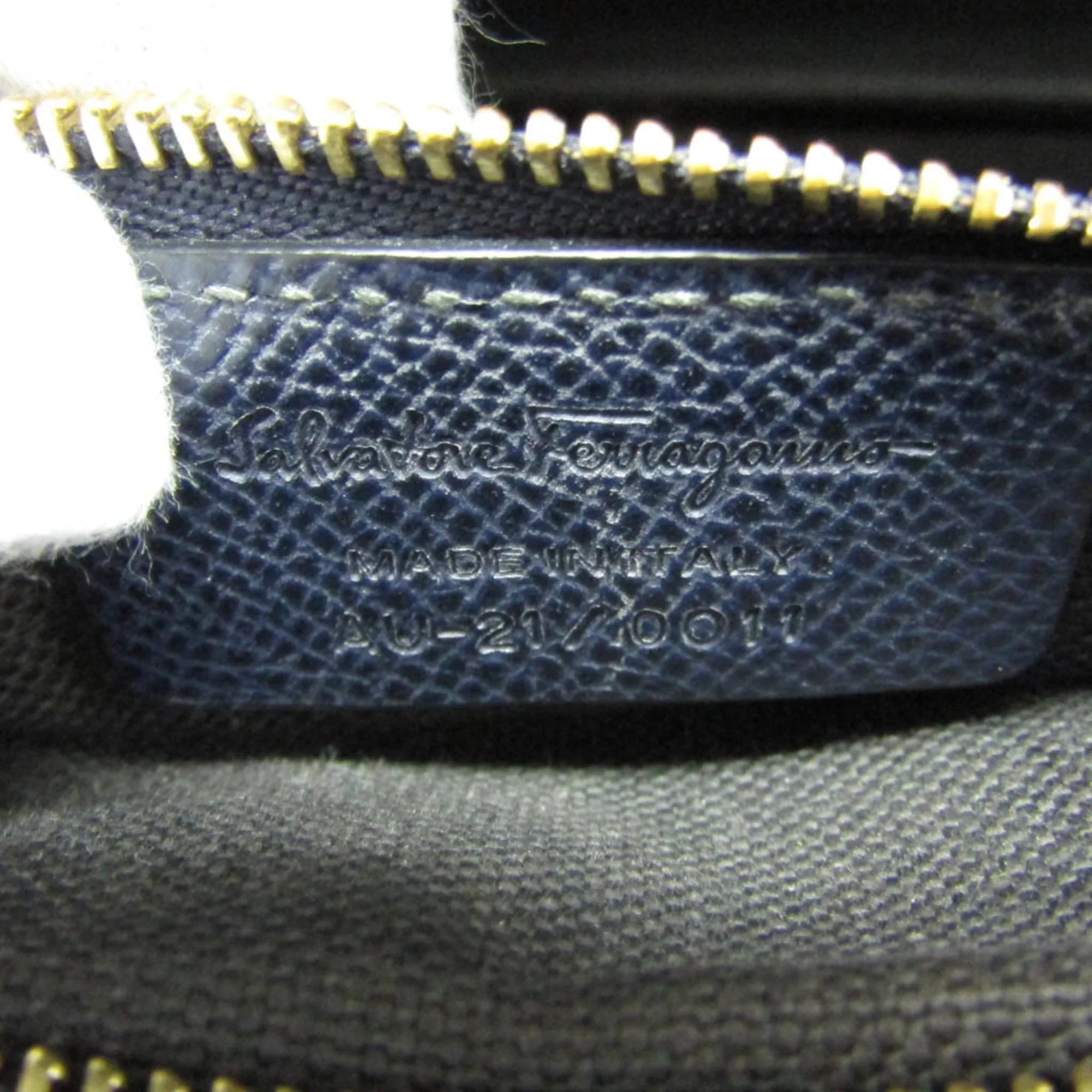Pre-Owned Salvatore Ferragamo Vara -21 0011 Women's Leather Shoulder Bag Navy (Good)