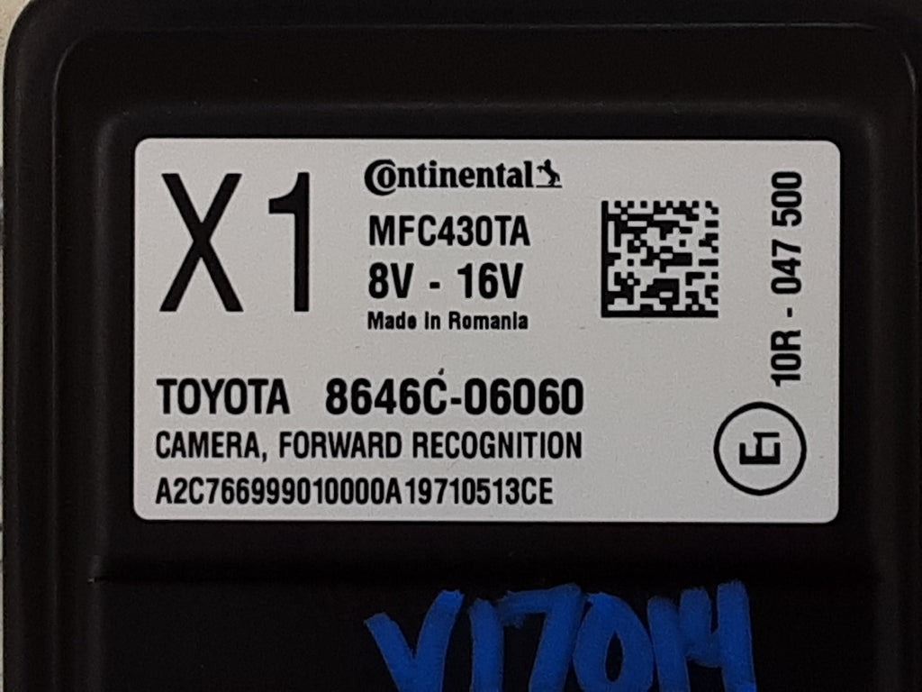Pre-Owned 2018 2019 Toyota Camry Forward Recognition Lane Departure Front Camera   (Good)