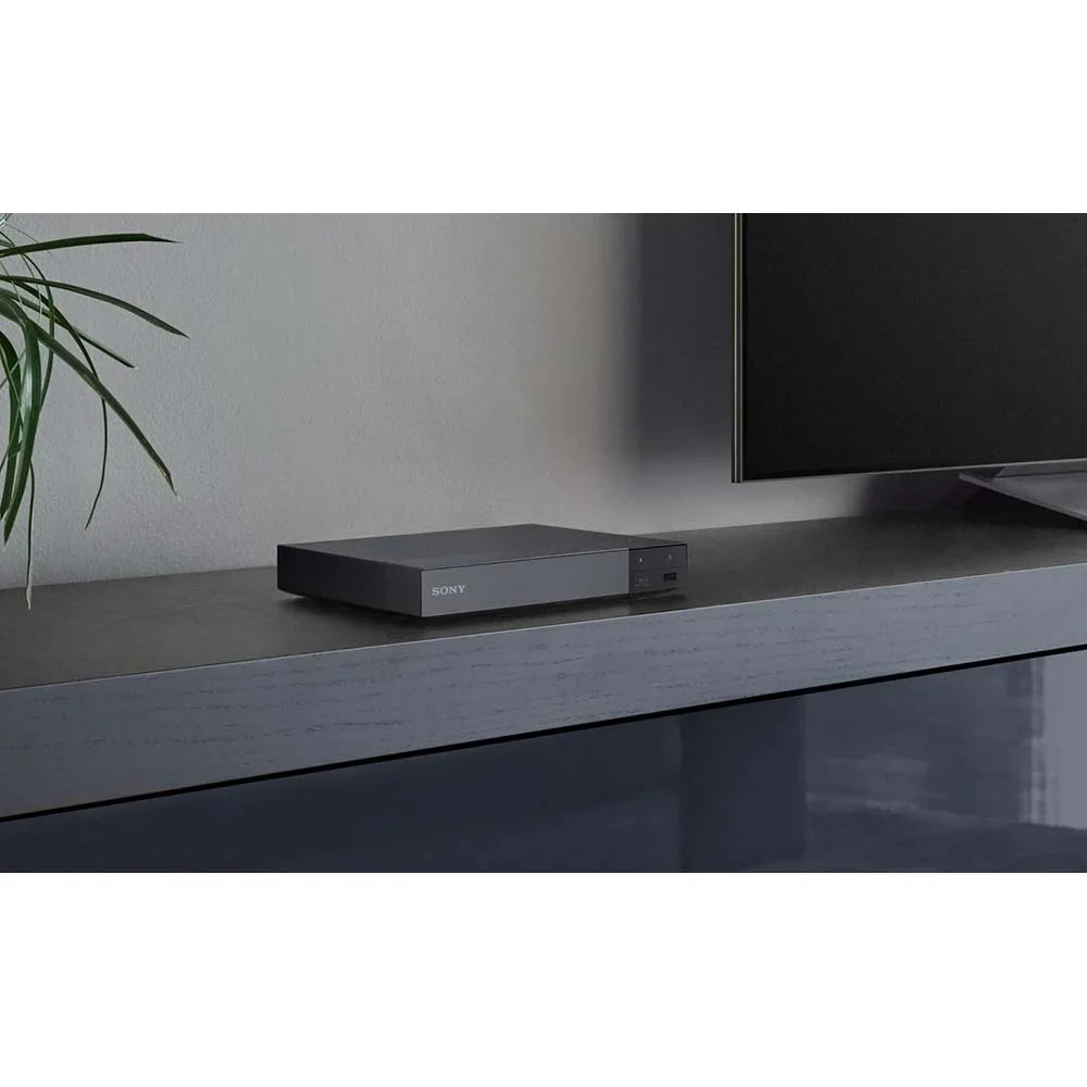 Sony - 4K Upscaling 3D Streaming Blu-ray Disc Player w/ Cleaning Kit and  Cable Bundle
