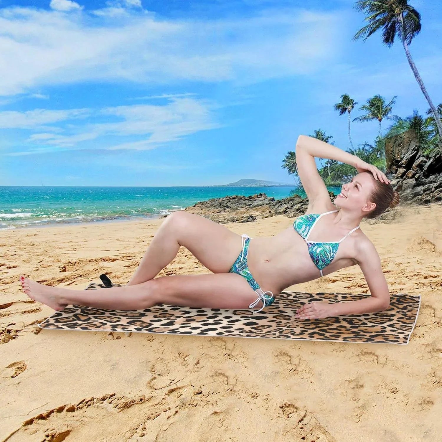 Bestwell Leopard Print Beach Towel Oversized Towel Blanket, Thin Lightweight Microfiber Sand Free Quick Dry Towel, 30”” Multipurpose Pool Bath Yoga Swim Shower Towel
