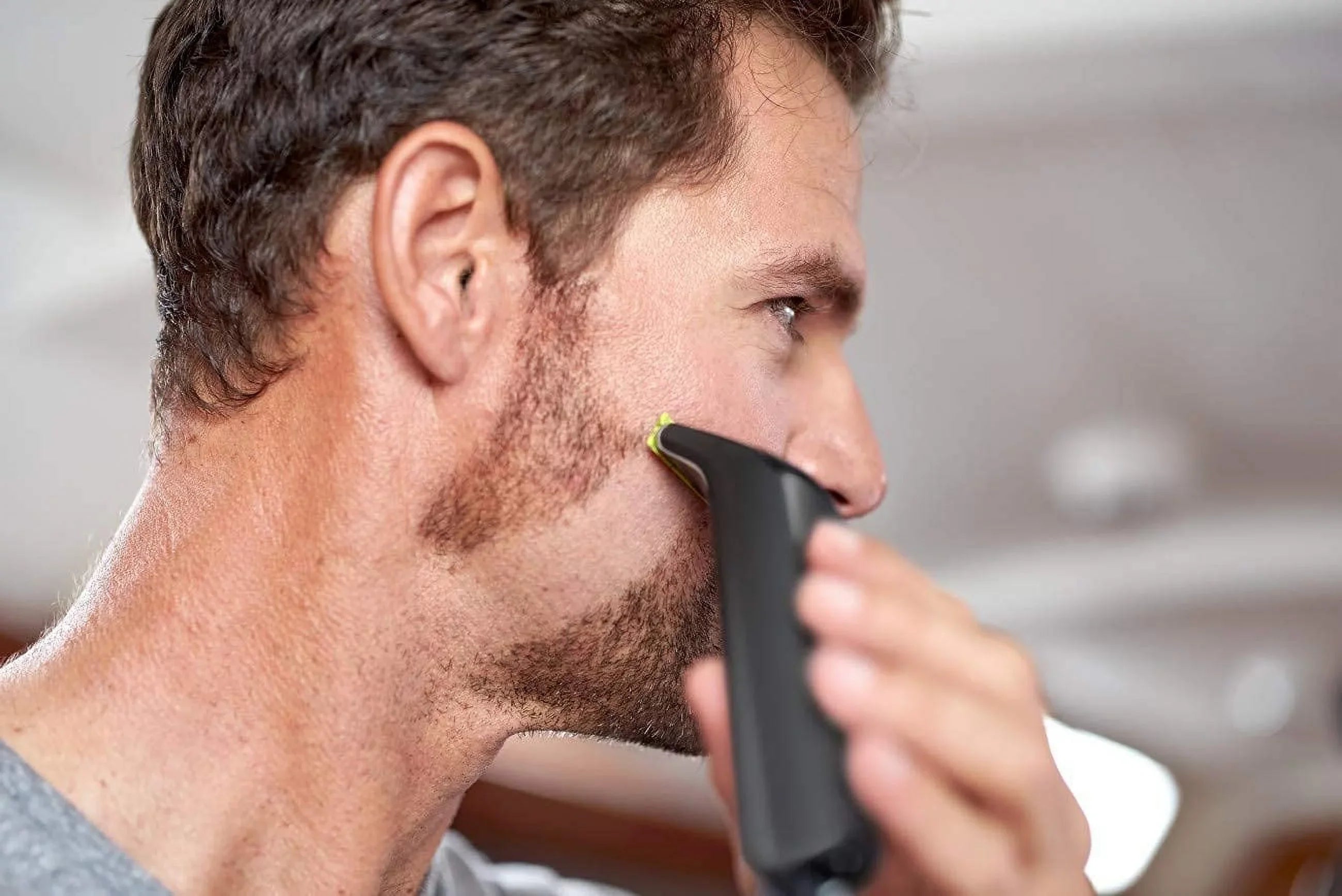 Norelco OneBlade Pro Kit, Hybrid Styler Electric Trimmer,  + 2 OneBlade Replacement Blades