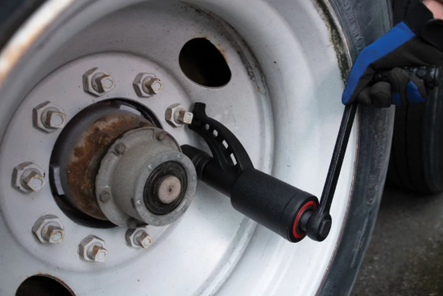 Performance Tool  Torque Multiplier Lug Nut Tool