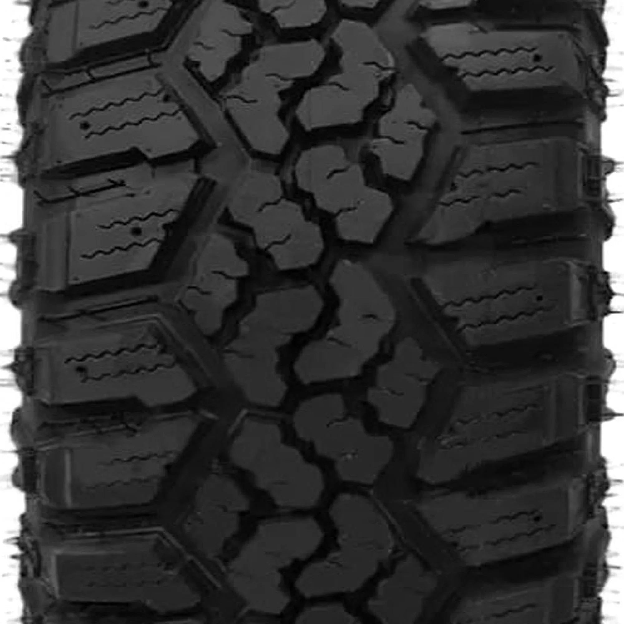 Kanati Trail Hog All Terrain /70R18 126/123Q  Light Truck Tire