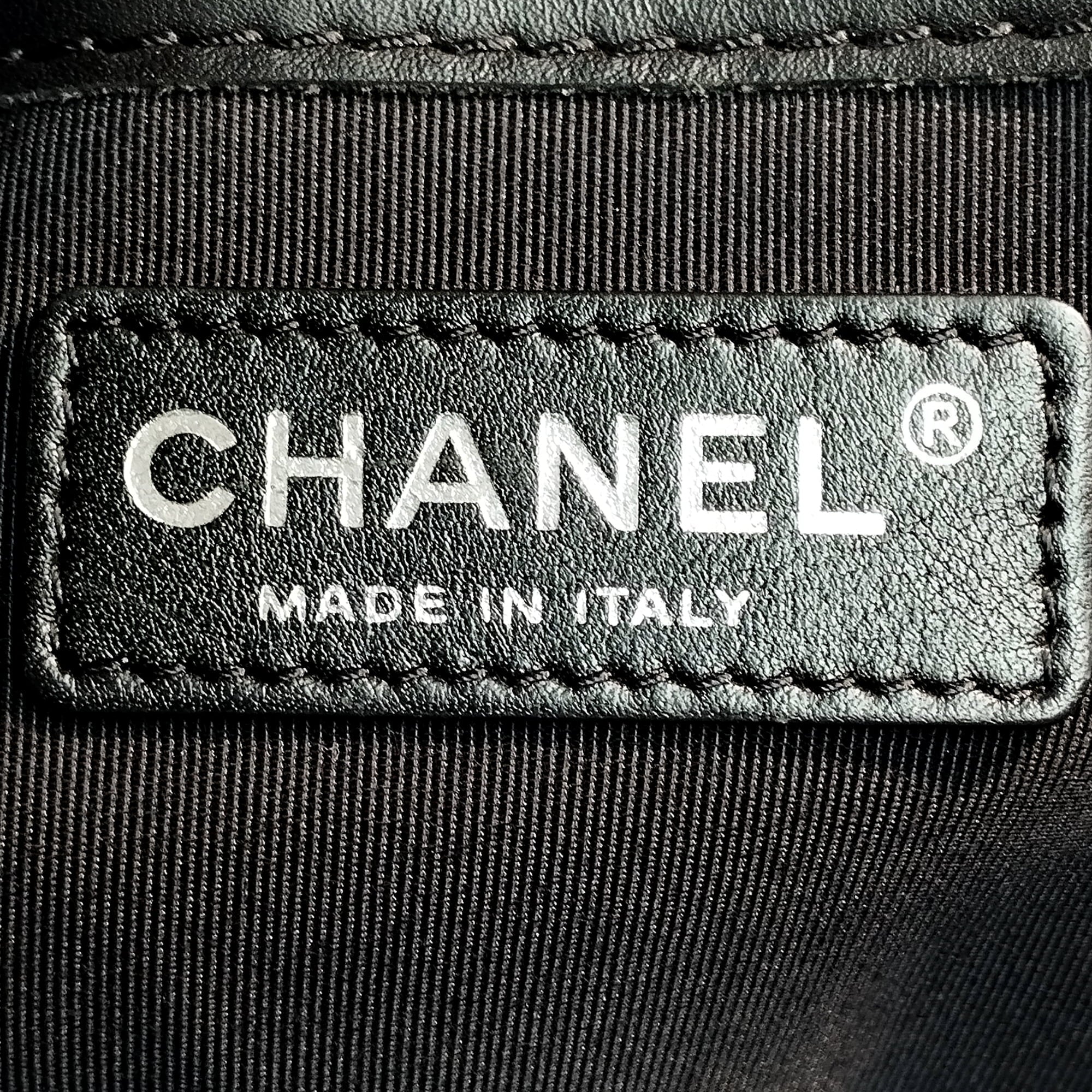Pre-Owned Authenticated Chanel Patent Boy Reverso Shopping Tote Leather Black Tote Bag Unisex (Good)