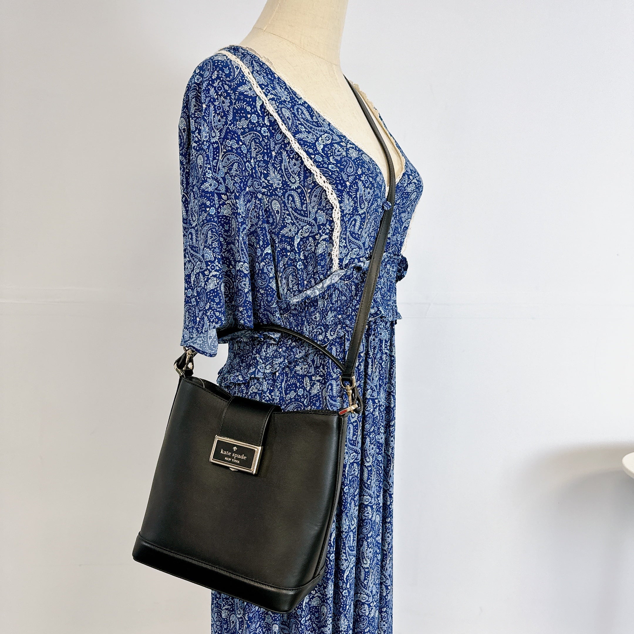 Kate Spade  Reegan Bucket Bag  Black