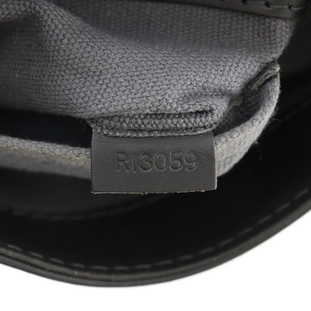 Pre-Owned   Louis Vuitton Yuma Shoulder Bag Utah  Leather Basalt Black  Men's (Good)