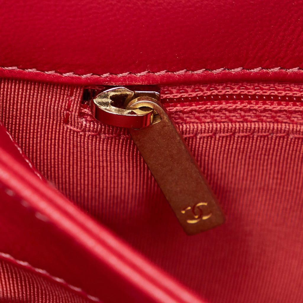 Pre-Owned Authenticated Chanel  Chevron Flap Satchel Lambskin Leather Red Unisex (Good)