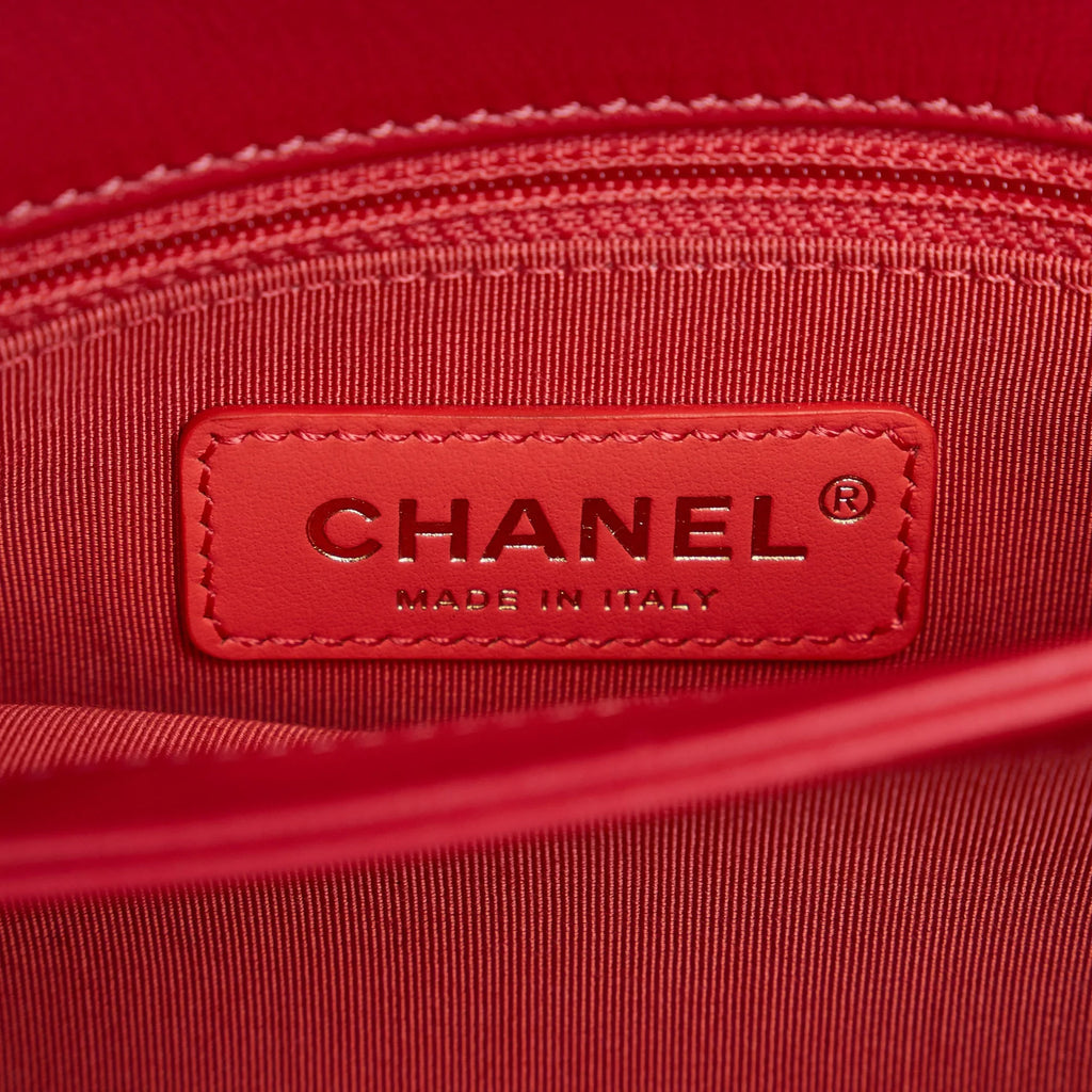 Pre-Owned Authenticated Chanel  Chevron Flap Satchel Lambskin Leather Red Unisex (Good)